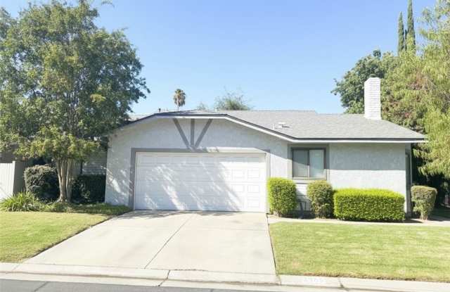 8955 Paddington Drive photos photos