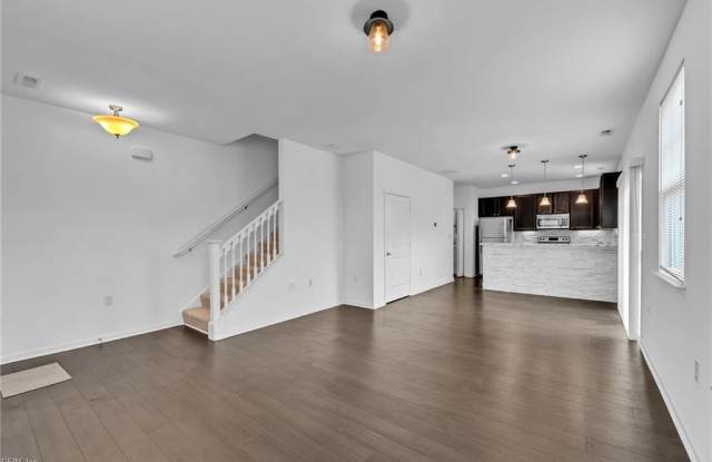 1633 Brimington Lane Gallery 1