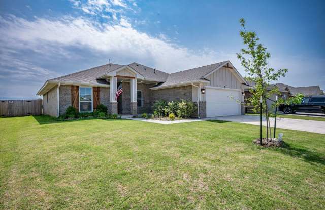 Welcome Home! This beautiful 3 bed home in Farmington Community in Newcastle, Oklahoma is just a year old and ready for move in!! photos photos