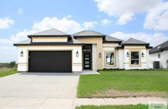 518 ORIOLE DR photos photos