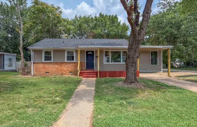 2235 N Whitehill Dr Gallery 2