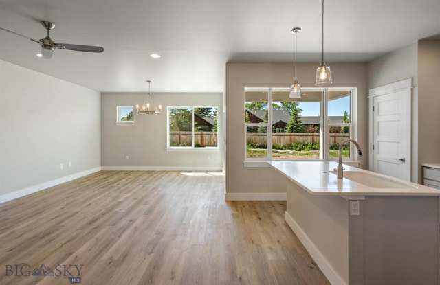 $1000 Off First Month's Rent! Gallery 4