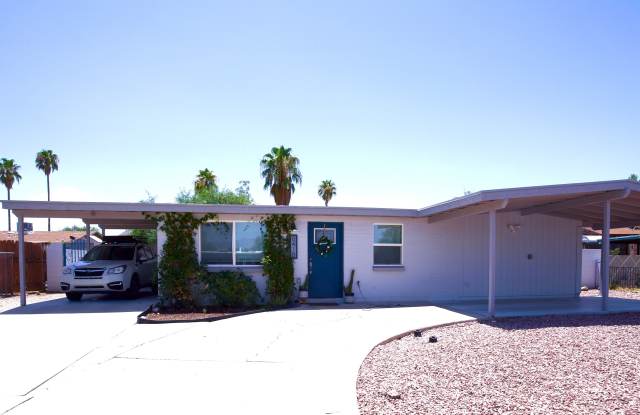 8418 E Fond Du Lac Dr Gallery 1