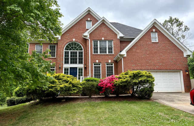 Beautiful 5 bedroom home in Cameron Estates! - 413 Dairy Farm Drive, Orange County, NC 27278