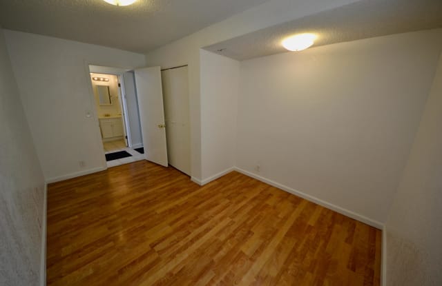 6739 Grove Street Unit B - 6739 Grove St, Berkley, CO 80221