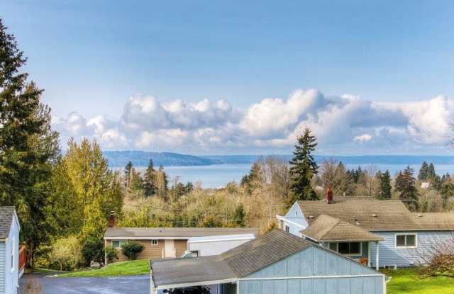 Sound View MIL Apartment - 22601 18th Avenue South, Des Moines, WA 98198