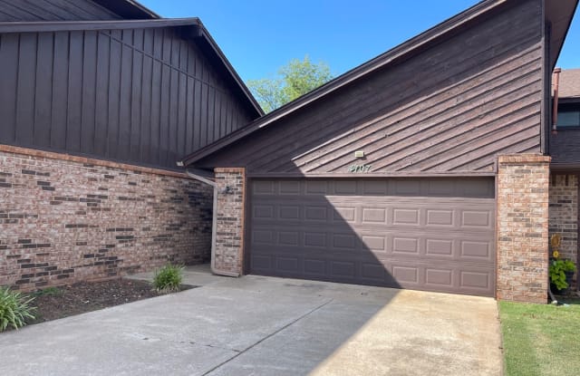 4707 Hemlock photos photos