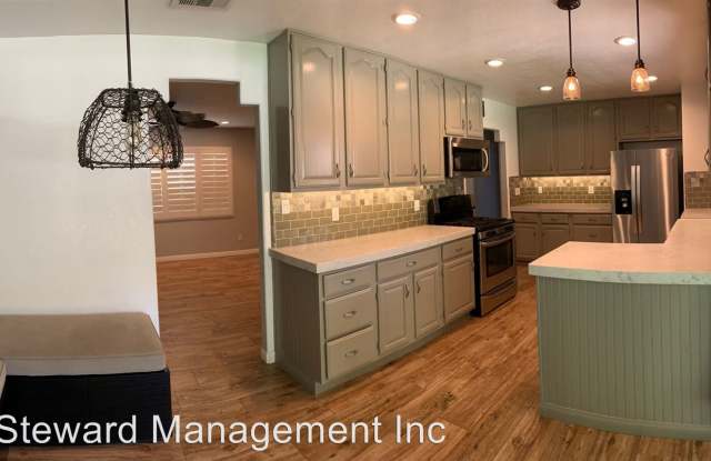 6314 E Lake Dr Gallery 3