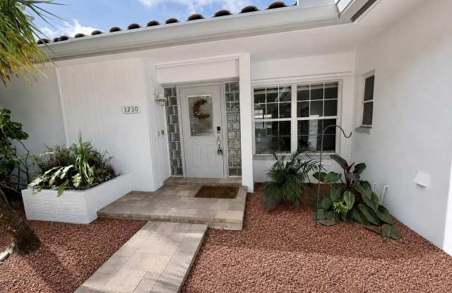 3230 Aqua Vista Drive Gallery 4