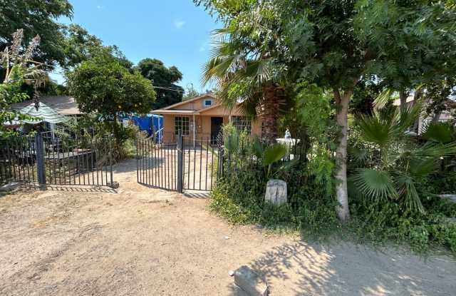 Cute 1 Bedroom / 1 Bathroom for rent $1,295 photos photos