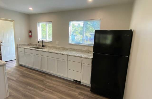 1654 Wiard Boulevard Gallery 4