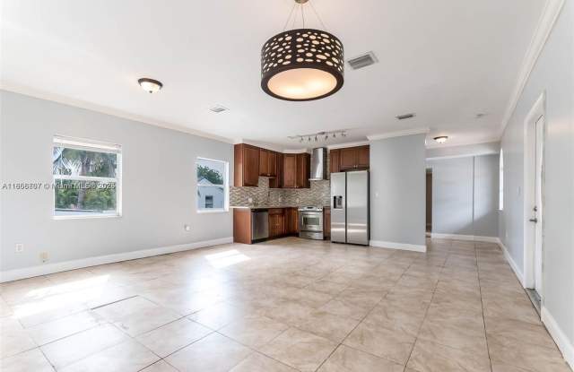1695 SW 11th Street 203, Miami, FL 33135 Gallery 4