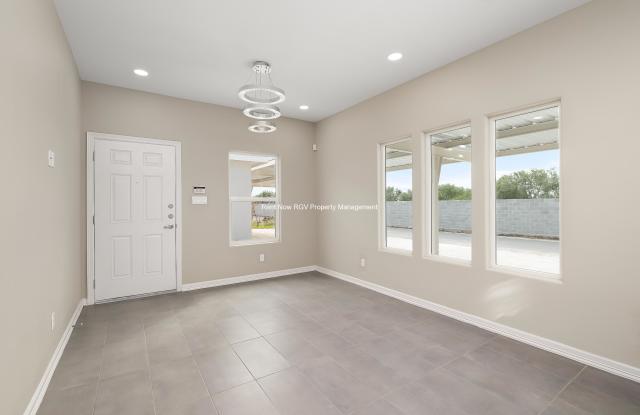 11007 N 36th Ln Gallery 4