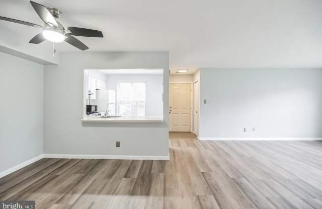 207 SEDGEFIELD Drive Gallery 3