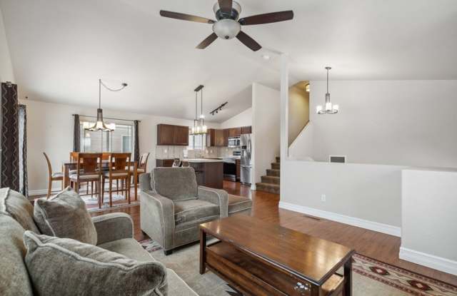 4 bedroom, 3 bath, corner lot home photos photos 4 bedroom, 3 bath, corner lot home photos photos