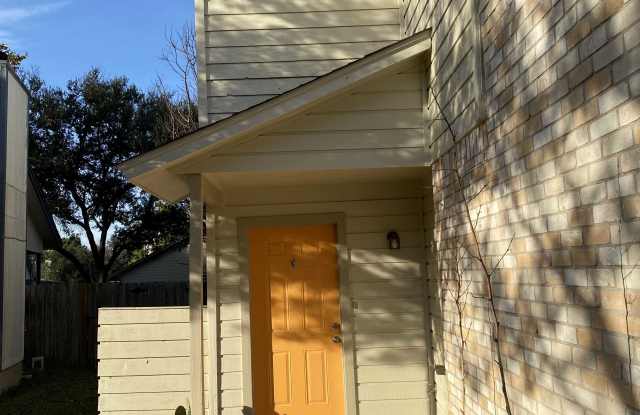 8812 Clearbrook Trail Gallery 2