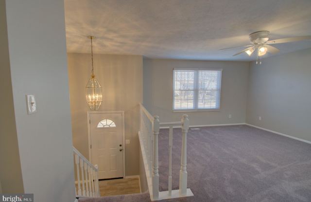 7806 MINERAL SPRINGS DRIVE Gallery 2