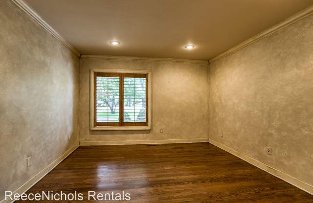 8339 Roe Gallery 3