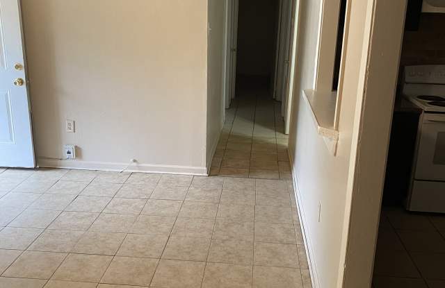 5669 Hartford Avenue Gallery 4