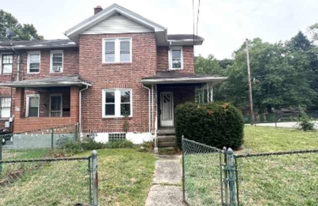 453 Ohio Ave. Clairton, PA 15025 photos photos