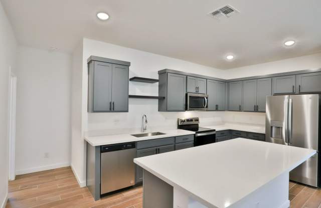 Convenient and Stylish photos photos