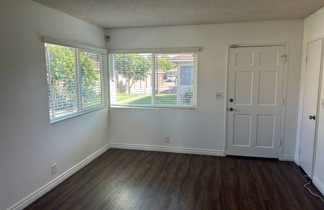 1 BEDROOOM 1 BATH - AVALON GREENS Gallery 4