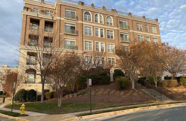 820 BELMONT BAY Drive unit: 301 Gallery 3