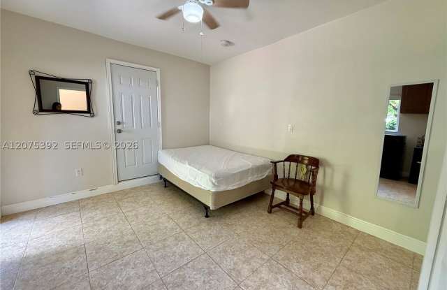 13295 SW 72nd Ter Gallery 3