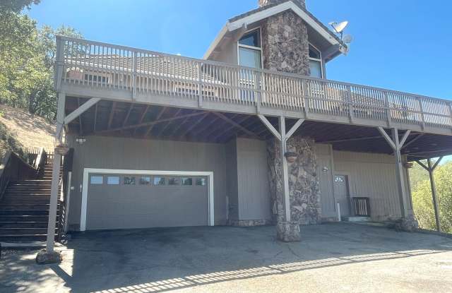 $4,895 - Large Gorgeous 3/2 Tri-Level Home with Beautiful Views in Gilroy near Wineries photos photos