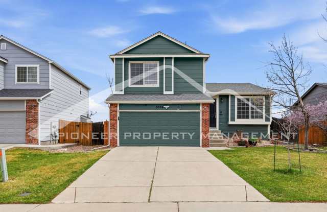 Spacious Home with Central AC and Washer/Dryer photos photos