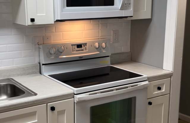 411 E Dumplin Valley Rd photos photos