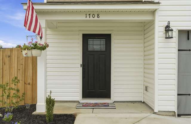 1708 Camazay Drive Gallery 4