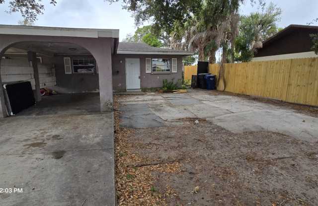 4804-B 18th Street West photos photos