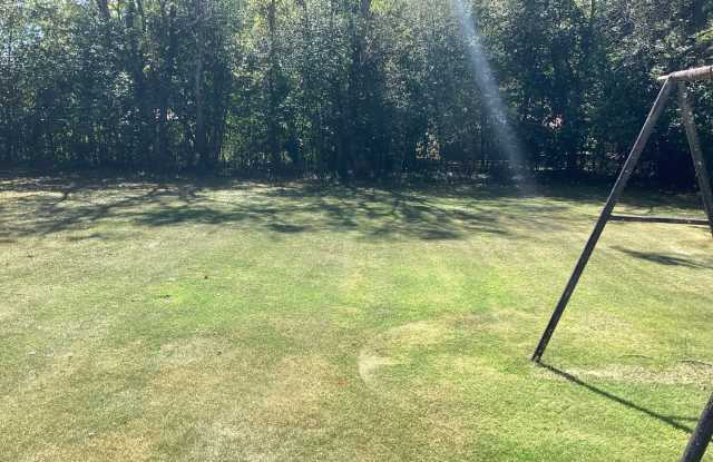 Newly Remodeled 3 bedroom 1 bath home near Gadsden Regional Gallery 1