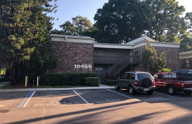 10455 Carrollbrook Ct, Unit 213 - 10455 Carrollbrook Court, Carrollwood, FL 33618