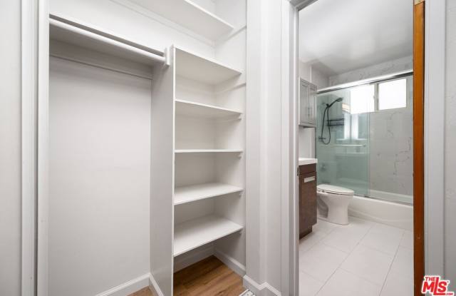 1937 S Shenandoah St Gallery 4
