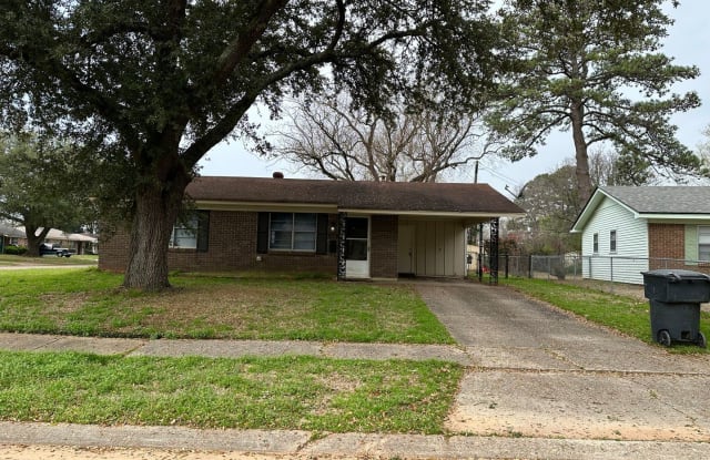 1401 Gardenia Street - 1401 Gardenia Street, Bossier City, LA 71112