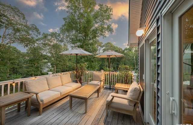 3 Whippoorwill Lane - 3 Whippoorwill Lane, Hampton Bays, NY 11946