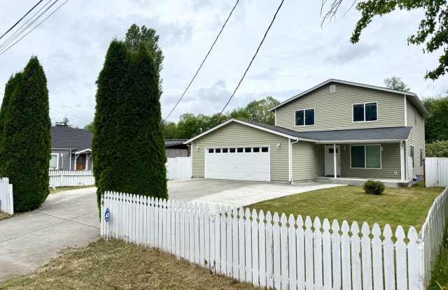 Spacious house in Bremerton. photos photos