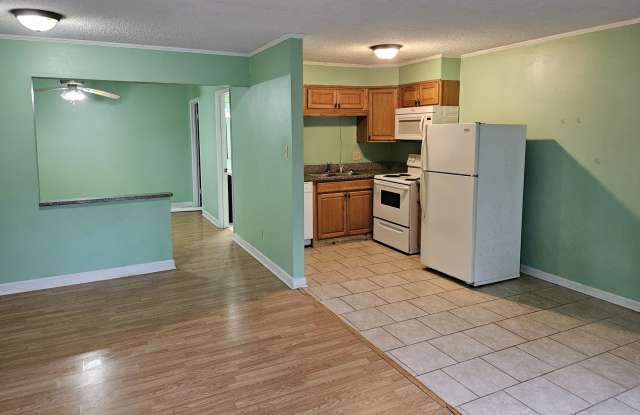 Knoxville 37919 - 1 bedroom, 1 bath Studio in Kingston Place Condos - Contact Brad Croisdale (865) 805-9964 photos photos