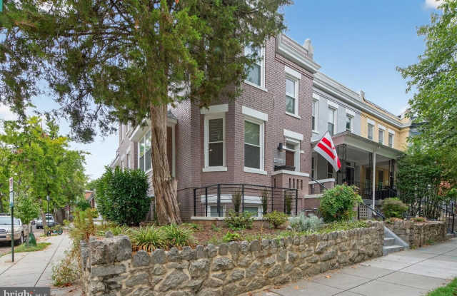 1014 10TH Street NE unit: 1 photos photos