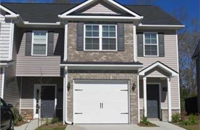 *Just Reduced w/ Move-In Special!* 1/2 off first month's rent with a signed lease by 08/22/2025 for 200 Kepler Loop photos photos