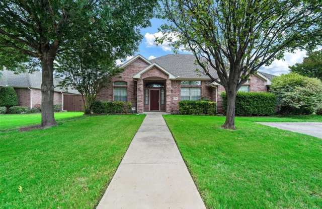 7004 Childrens Way - 7004 Children's Way, Plano, TX 75025
