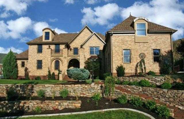 14701 Nestled Cove Drive Gallery 1