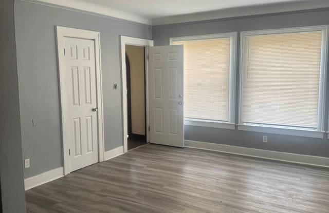3 bed/1 bath-- WATER INCLUDED/Appliances Included- Two Family Flat photos photos