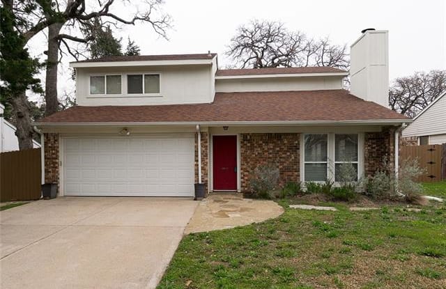 1168 Silverlake Drive - 1168 Silverlake Dr, Grapevine, TX 76051