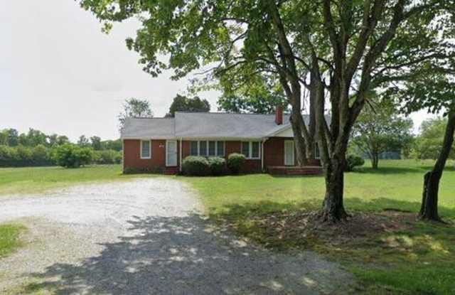 1913 Ellisboro Road photos photos