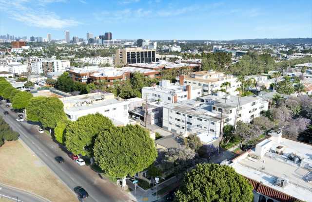 Burton Way Luxury Investments LLC - 332 La Peer photos photos
