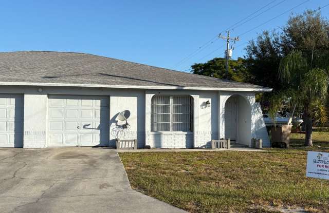 3/2 Duplex for Rent in Cape Coral **REDUCED PRICE** - 727 Southwest 39th Street, Cape Coral, FL 33914