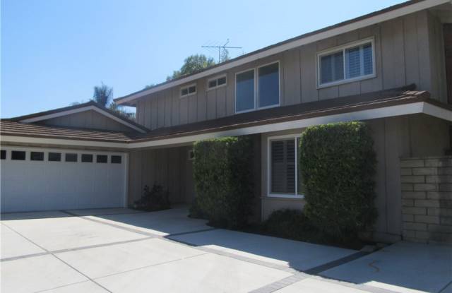 13591 Woodglen Drive Gallery 4